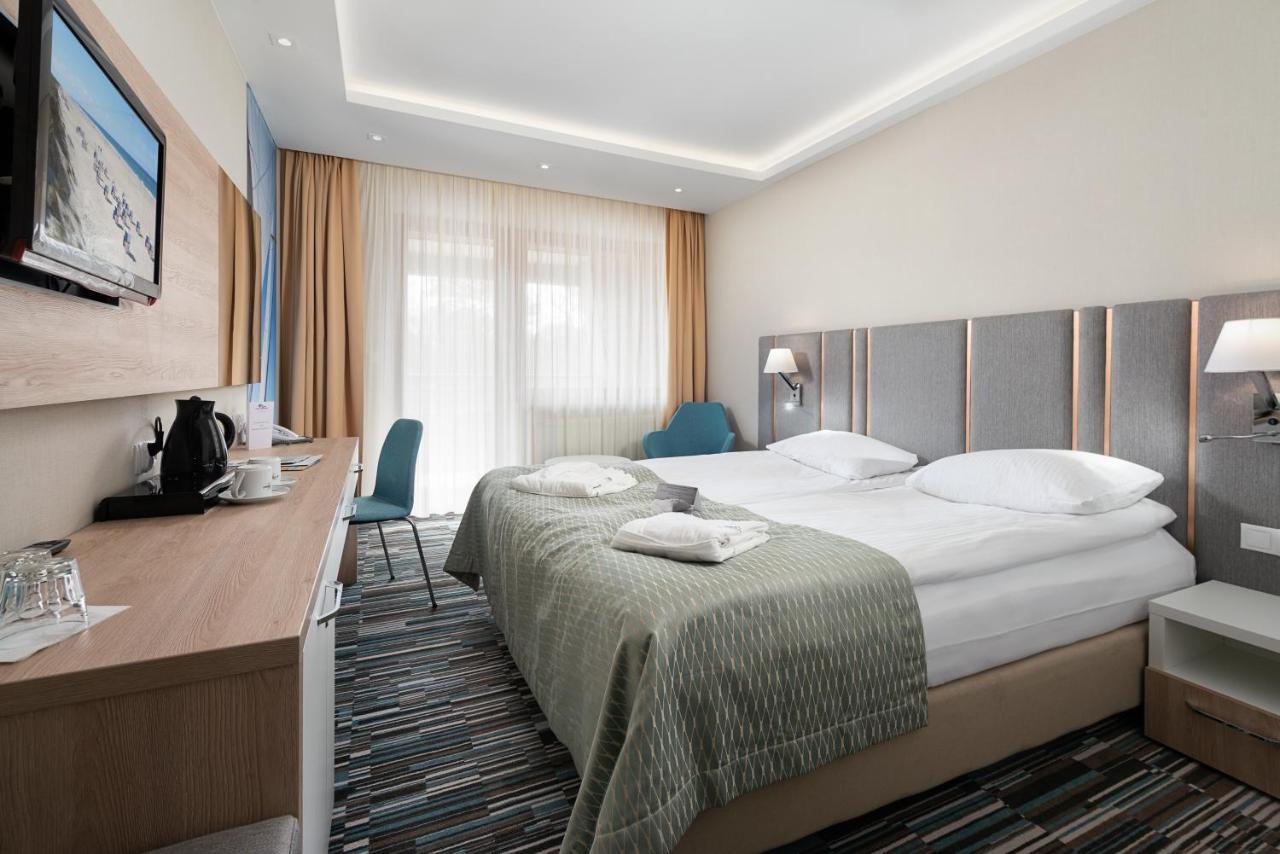 Hotel Dom Zdrojowy Resort & Spa - Destigo Hotels ヤスタルニャ エクステリア 写真