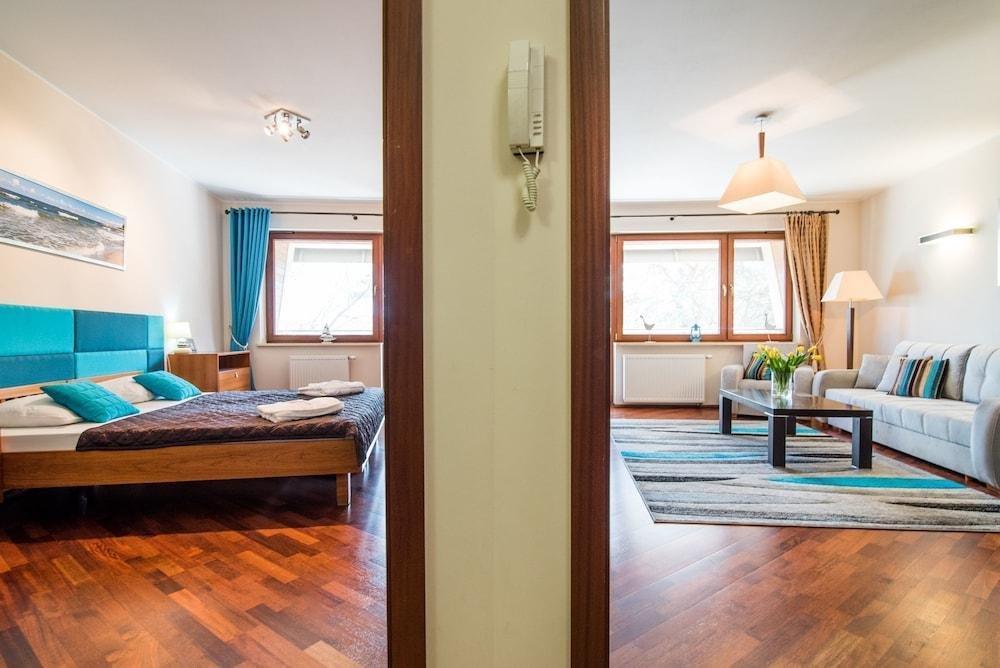 Hotel Dom Zdrojowy Resort & Spa - Destigo Hotels ヤスタルニャ エクステリア 写真