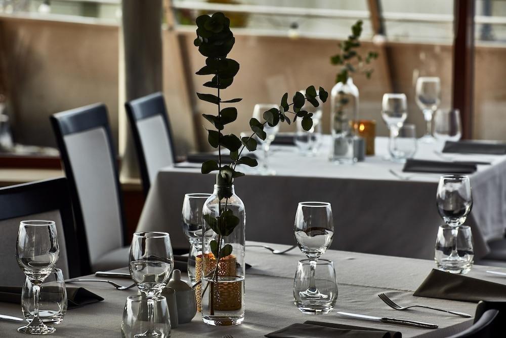Hotel Dom Zdrojowy Resort & Spa - Destigo Hotels ヤスタルニャ エクステリア 写真