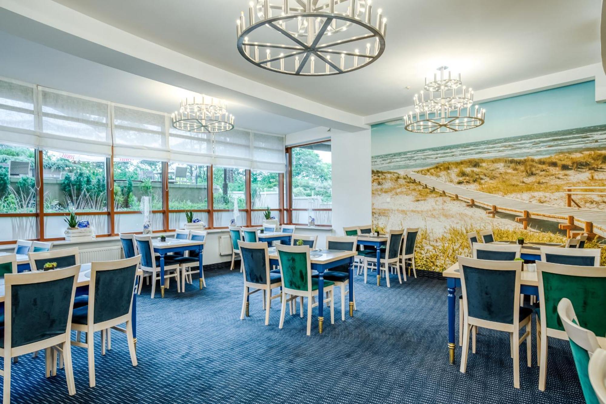 Hotel Dom Zdrojowy Resort & Spa - Destigo Hotels ヤスタルニャ エクステリア 写真