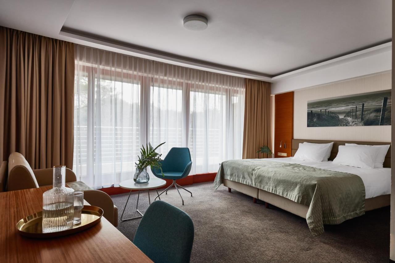 Hotel Dom Zdrojowy Resort & Spa - Destigo Hotels ヤスタルニャ エクステリア 写真